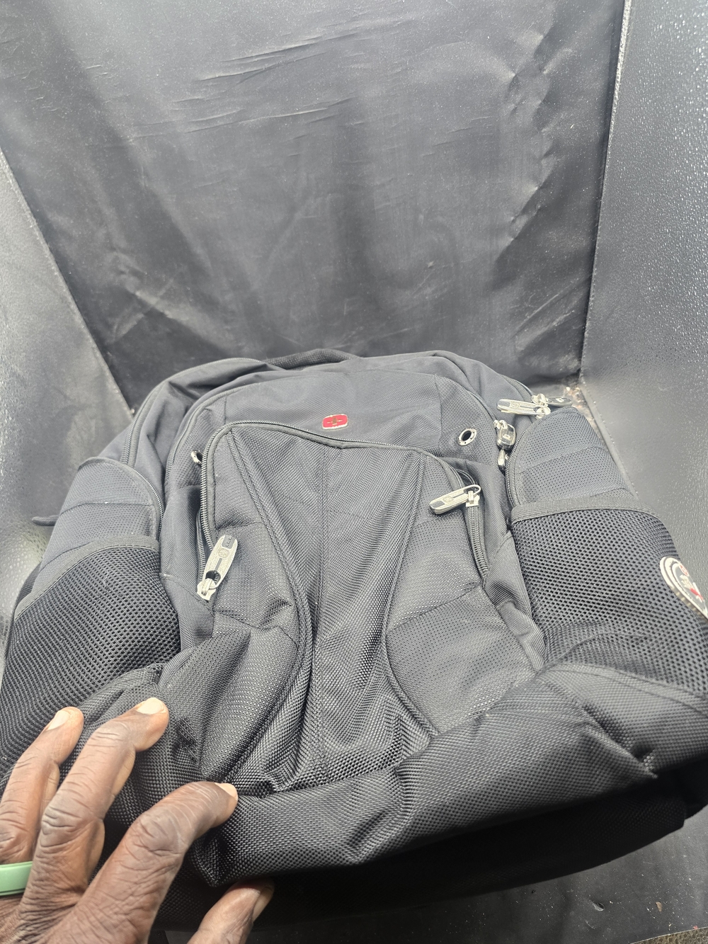 SwissGear Black Men's Backpack with Red Accent 18h And 17 W Dimension